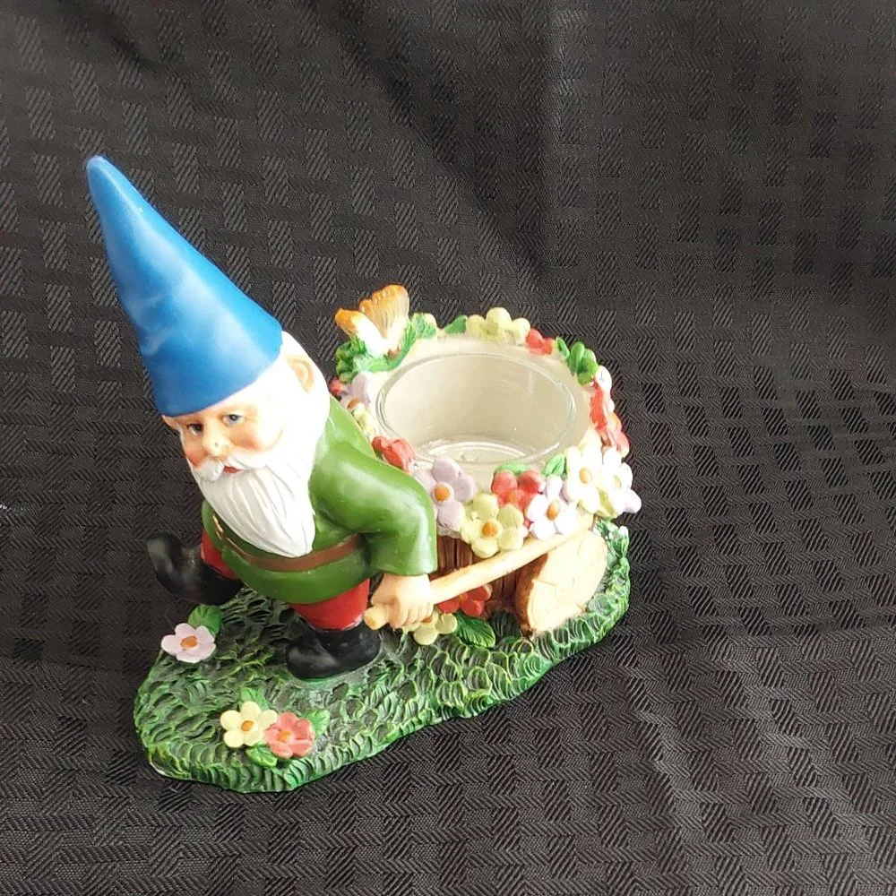 Yankee Candle Gnome‎ with Wheelbarrow